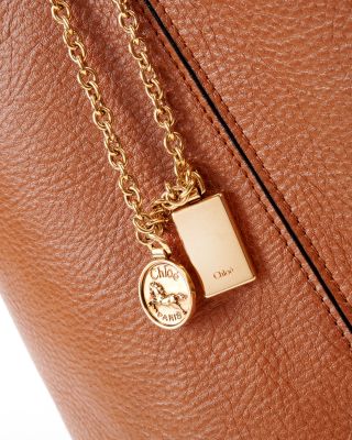 Medium Spin Tote in Leather 