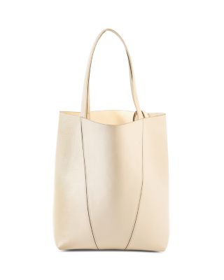 Medium Spin Tote in Leather