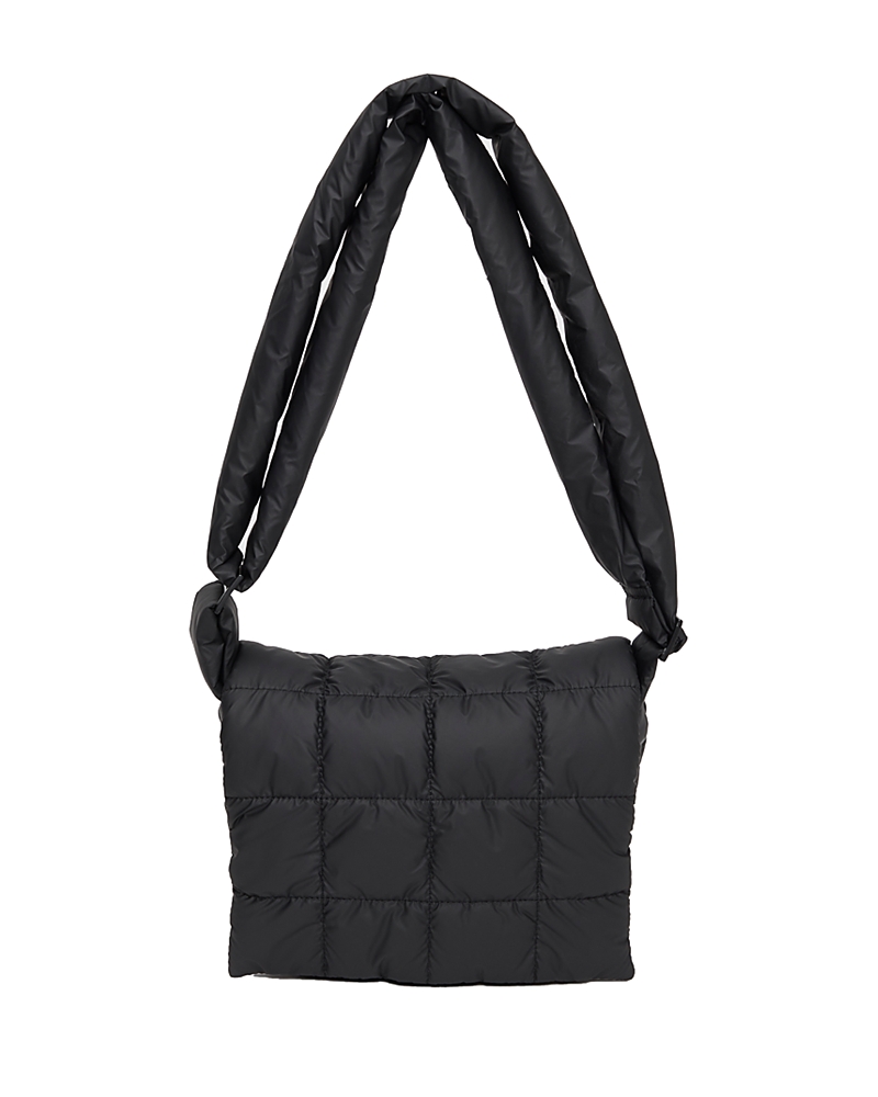 Shop Vee Collective Porter Messenger In Matte Black