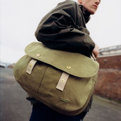 Transport Riever Crossbody Bag