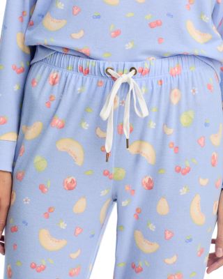 Star Seeker Lounge Set in Moonstruck Fruit