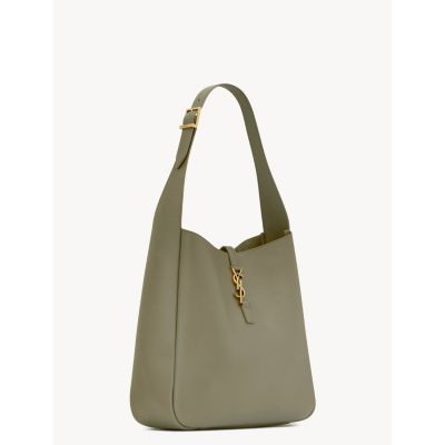 Le 5 &Agrave; 7 Supple Large Shoulder Hobo Bag in Smooth Leather