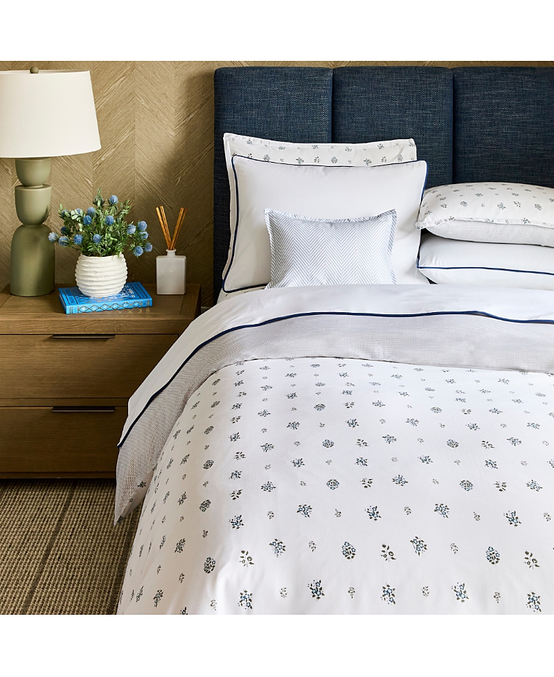 Domani Home Feuille Bluer 300 Thread Count Queen Sheet Set In White