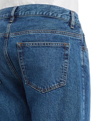 The Straight Fit Jeans in Bonair