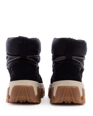 Women&#39;s Vibram Sneaker Boots