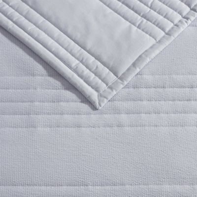 Seersucker Stripe 3 Piece Quilt Set, Queen