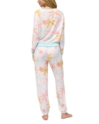 Star Seeker Lounge Set in Beach Day