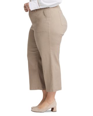 Wide Leg Cargo Capri Pants