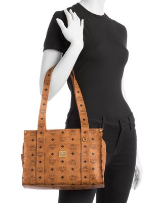 トートバッグ MCM FW25 'Aren School Tote' shoulder bag (MWTFATA01 CO) Large Aren School Tote in Visetos Cognac | MCM ®US