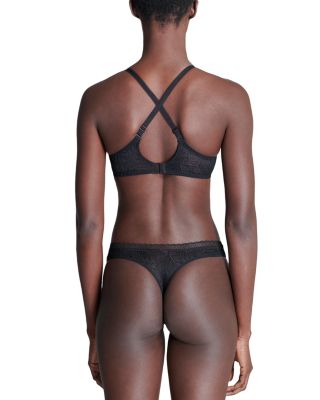 Comete Full Coverage Lace Bra & Comete Feather & Fan Lace Thong