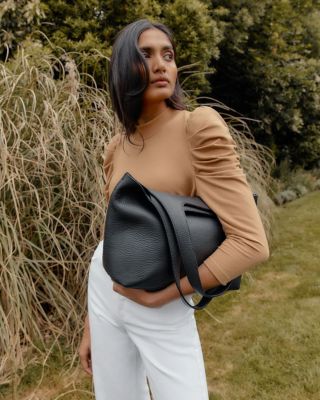 System 16" Laptop Tote