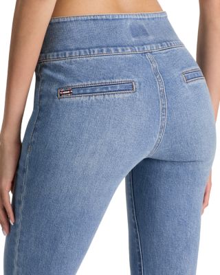 Hot Mid Rise Jeans in Celtine Vintage
