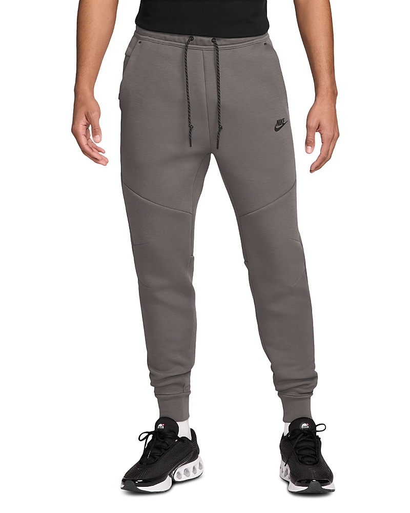 Nike Men's Tech Fleece Jogger Pants In Brown