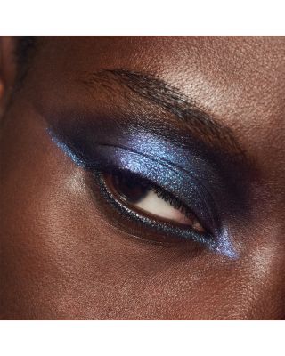 Metallic Dazzleshadow Liquid Eye Shadow