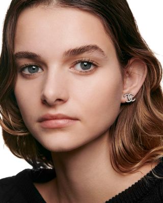 SUBLIMAGE L'ESSENCE DE TEINT Ultimate Radiance Generating Serum Foundation 1.35 oz.