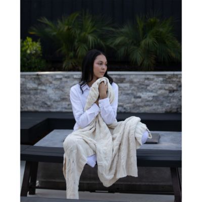 Chunky Cable Throw Blanket