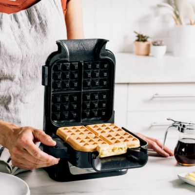 BW1001 Belgian Waffle Maker PRO