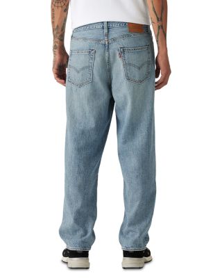 568 Loose Straight Jeans in At The Laundromat