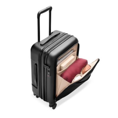 Essential Front Pocket Carry-On Expandable Spinner