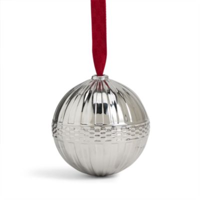 Festive Fluted Ornament