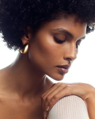 Calla Curve Scoop Stud Earrings