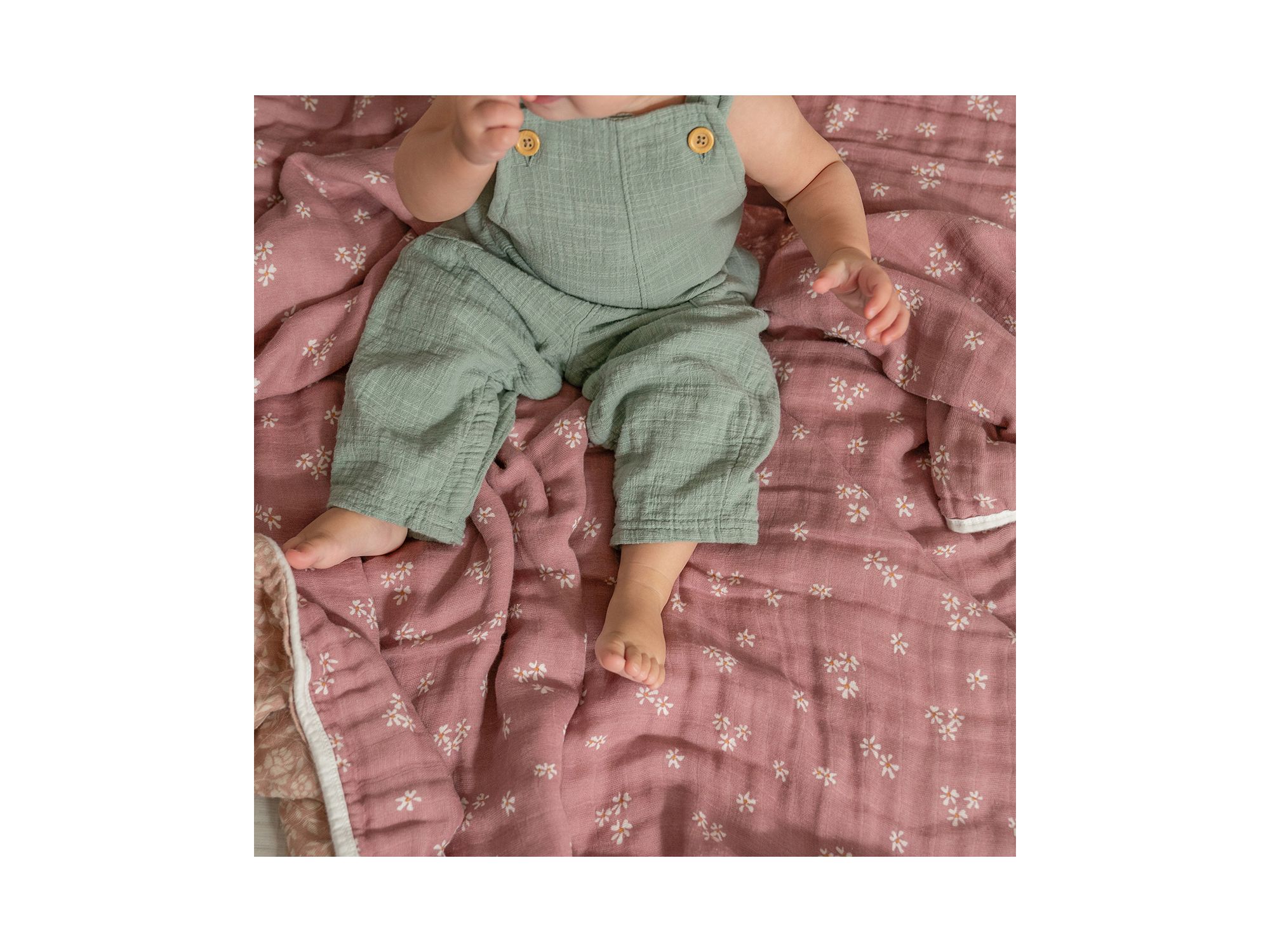 Aden and Anais Floral Muslin Dream Blanket — Image 4