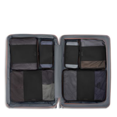 19 Degree Extended Trip Expandable 4-Wheel Packing Case