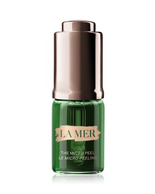 Gift with any $300 La Mer purchase! Choose your exfoliator