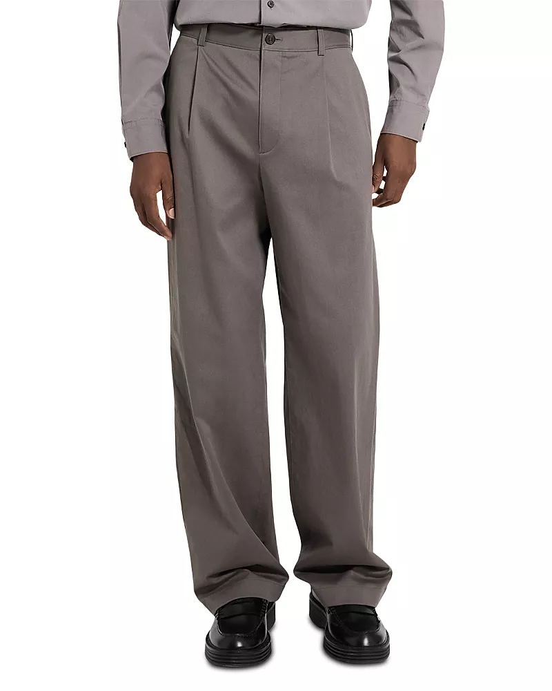Theory Relaxed Pleated Chino