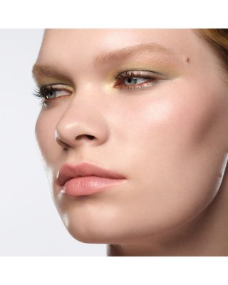 Vesuvio 18 Colors Eyeshadow Palette