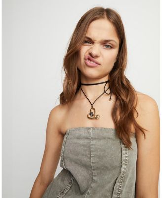  Long Pendant and Central Heart With Black Crystal