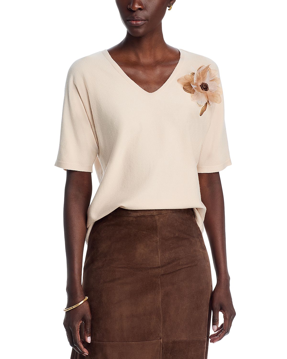 Sioni Short Sleeve V Neck Flower Embellishment Sweater