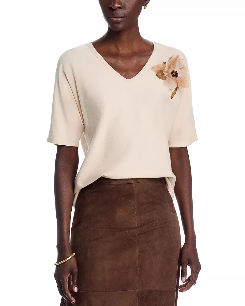 Sioni Short Sleeve V Neck Flower Embellishment Sweater