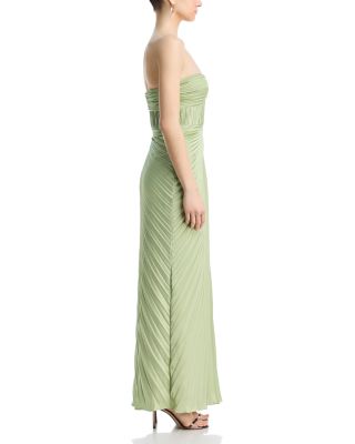 Joyceanne Pliss&eacute; Gown