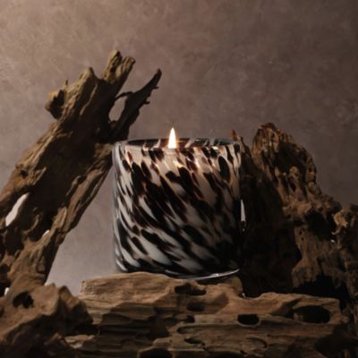 Saffron Sandalwood Signature Candle