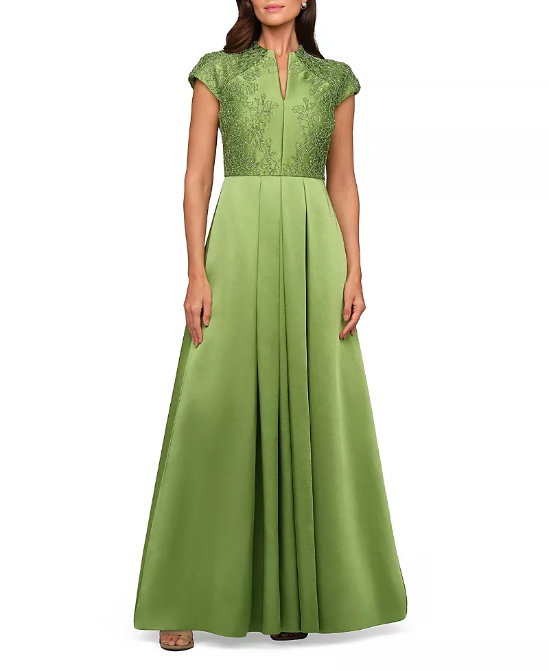 Kay Unger Wrenley Gown
