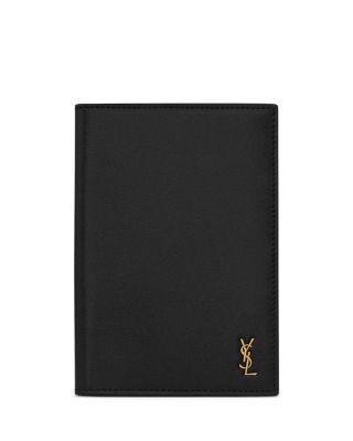 Tiny Cassandre Passport Holder
