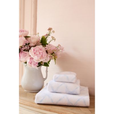 Signature Printed Towel Collection