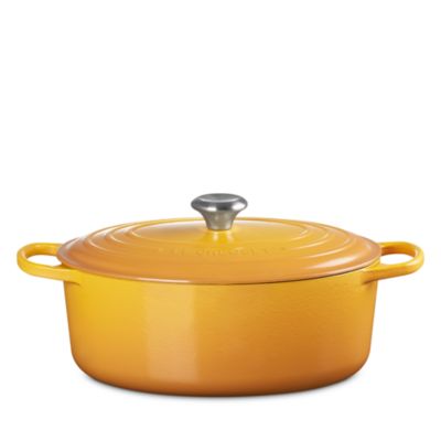 6.75-Quart Signature Oval Dutch Oven