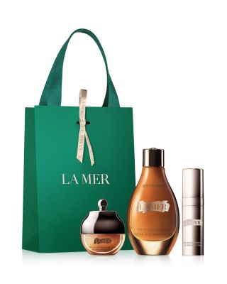 Gift with any $400 La Mer purchase!
