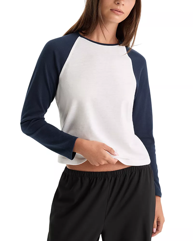 Good American The Long Sleeve Raglan Tee