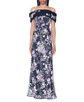 V-Neck Off The Shoulder Novelty Embroidery Gown