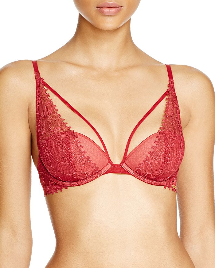 Pretty has arrived - heroine plunge lace by projectme is redefined