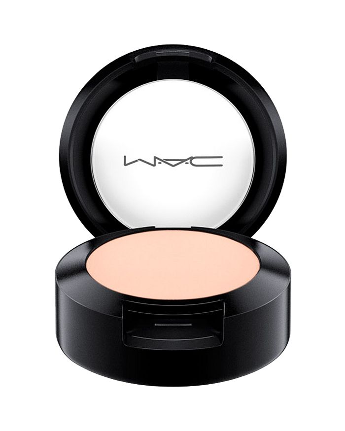 Mac Studio Finish Spf 35 Concealer In Nw10