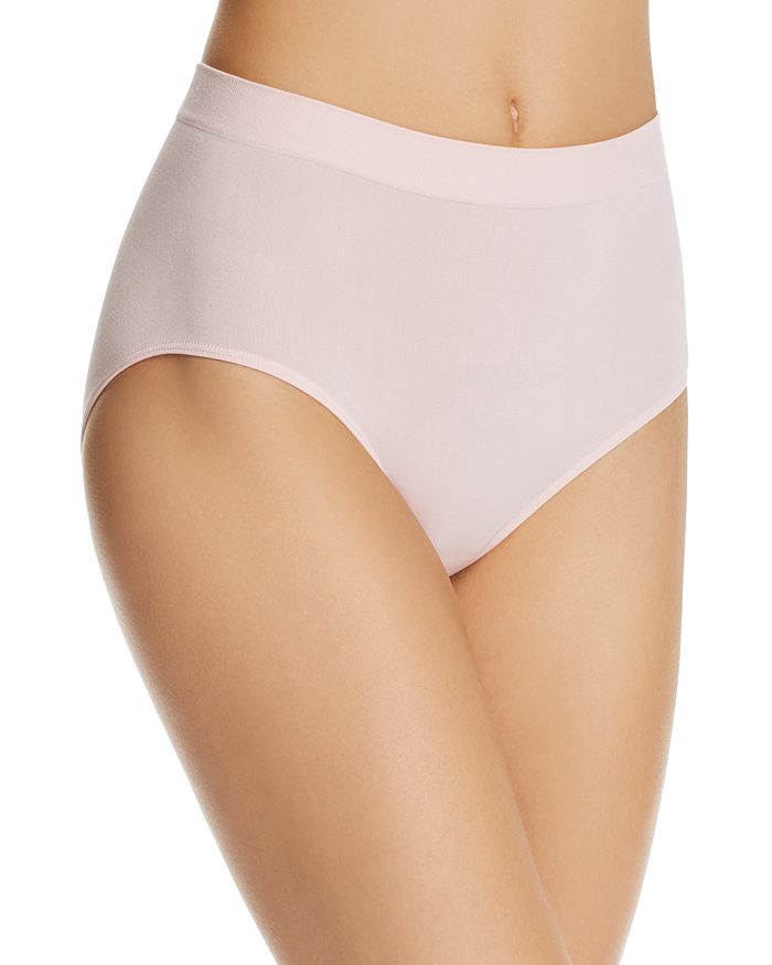 Shop Wacoal B.smooth Seamless Briefs In Chalk Pink