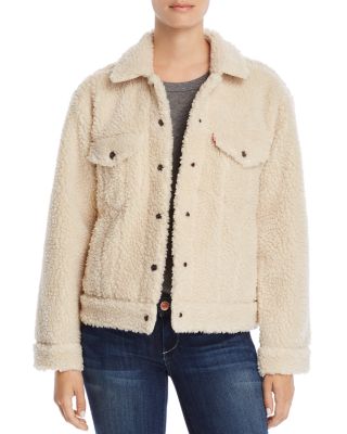 levi's fluffy jacket