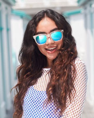 Bb. Hairdresser's Invisible Oil Shampoo 8 oz.