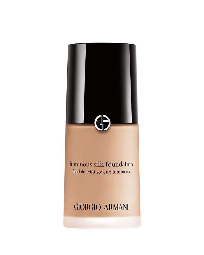 Shop Giorgio Armani Luminous Silk Perfect Glow Flawless Oil-free Foundation 1 Oz. In 5.5-medium With A Cool Undertone