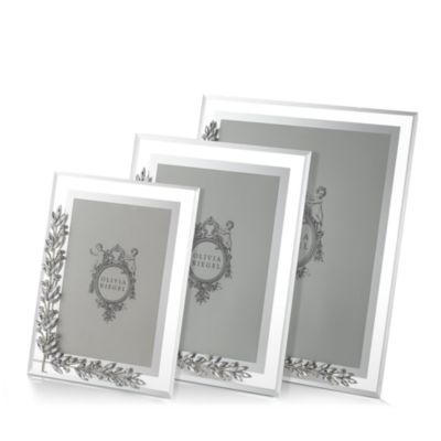 Olivia Riegel - Laurel Frame