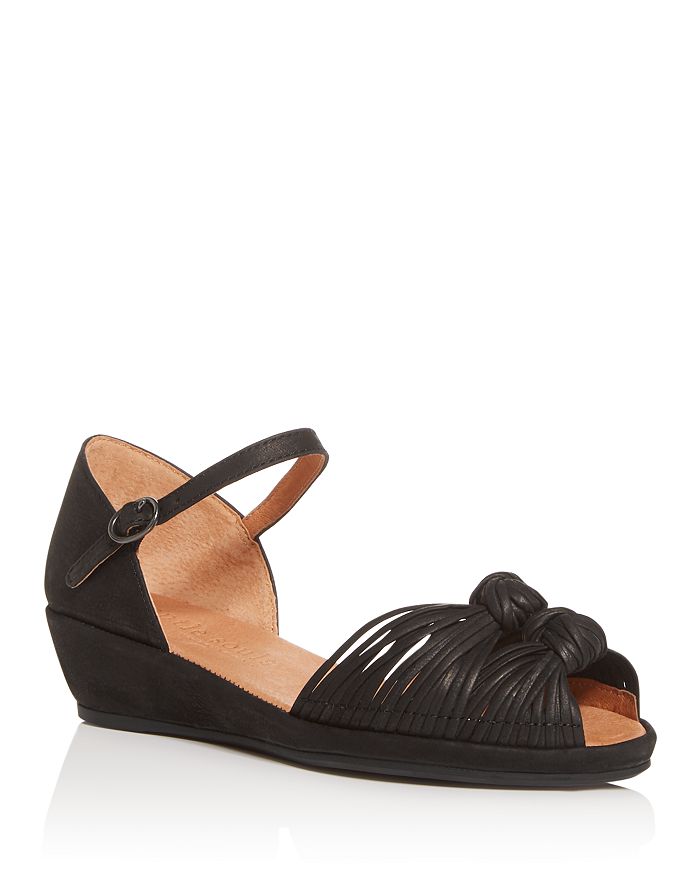 Gentle Souls Women's Lily Moon Shoes - Comfort Wedge Flats With Scalloped Edges